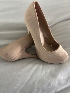 Mix No. 6 Beige Textured Round-Toe Pumps